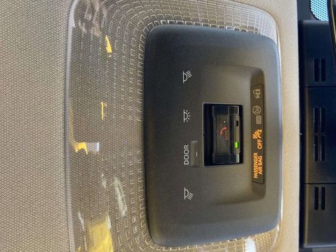 Used 2024 Toyota Prius XLE image 14