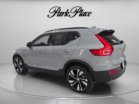 New 2025 Volvo XC40 B5 Ultra w/ Protection Package Premier AWD/4WD image 2