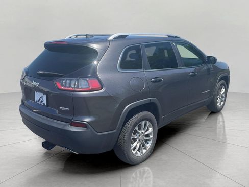 Used 2019 Jeep Cherokee Latitude Plus w/ Cold Weather Group AWD/4WD image 18