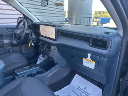 New 2025 Ford Maverick XL image 33