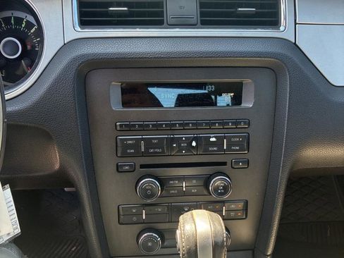 Used 2013 Ford Mustang Premium image 13