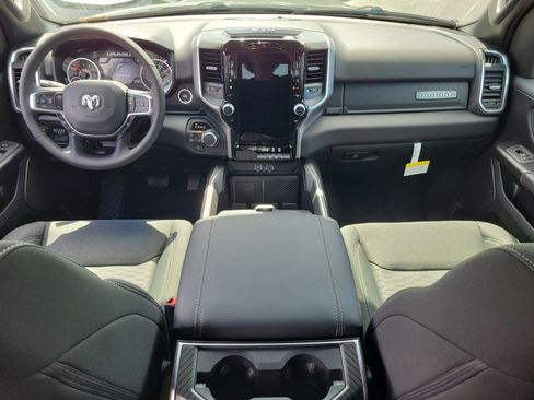 New 2026 RAM 1500 Big Horn AWD/4WD image 14