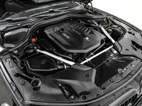 Used 2019 BMW 540i w/ M Sport Package image 63