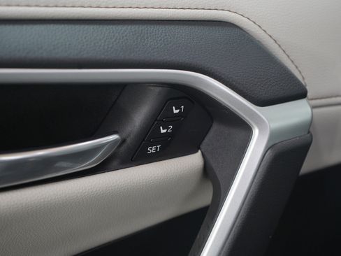 Used 2025 Toyota RAV4 Limited w/ Weather Package AWD/4WD image 23