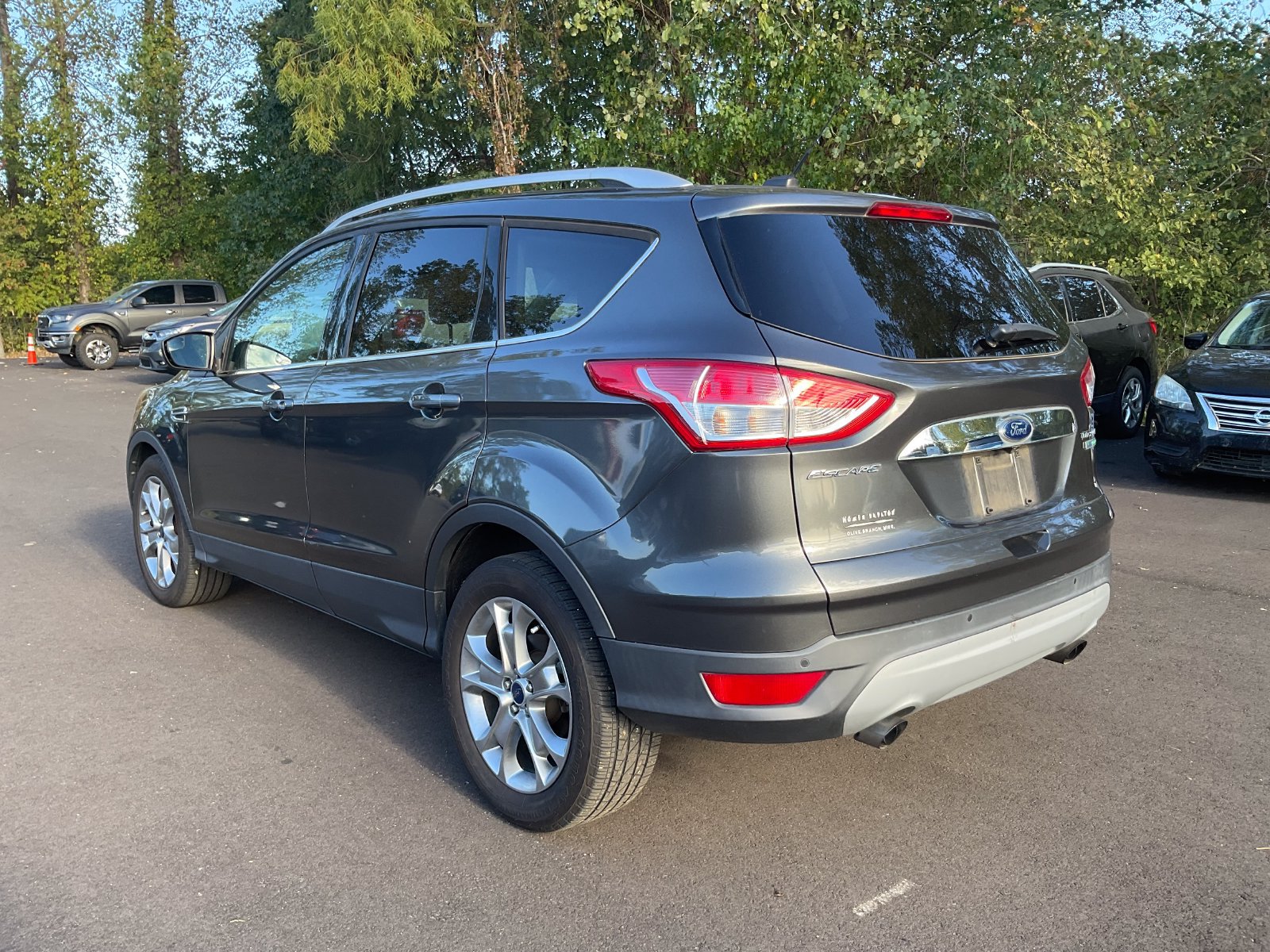 Used 2015 Ford Escape Titanium FWD image 3