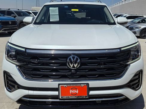 Used 2024 Volkswagen Atlas SEL Premium R-Line AWD/4WD image 4