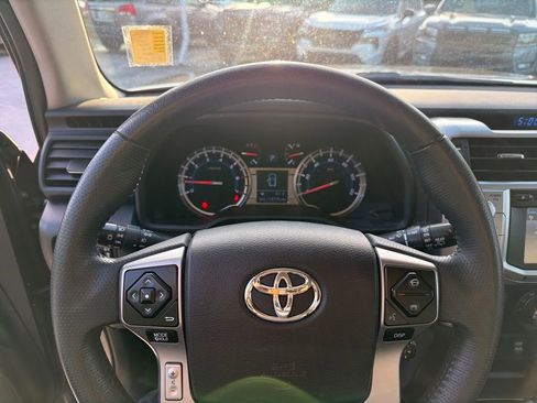 Used 2019 Toyota 4Runner SR5 image 19