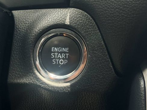 Used 2025 Toyota RAV4 XLE FWD image 18