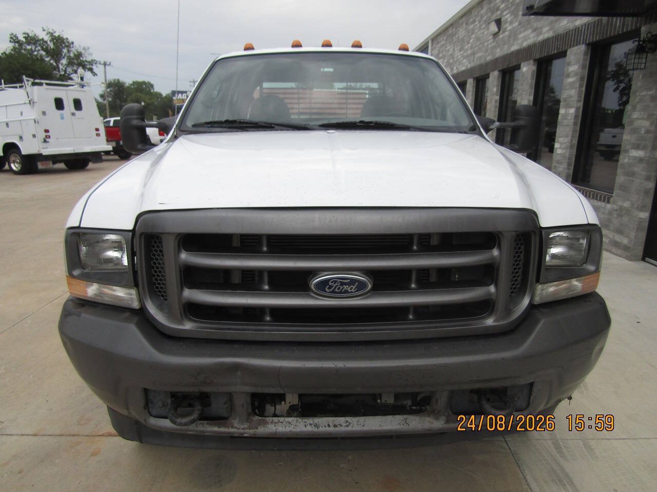 Used 2004 Ford F550 2WD Crew Cab Super Duty image 5