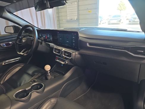 Used 2024 Ford Mustang GT Premium image 11