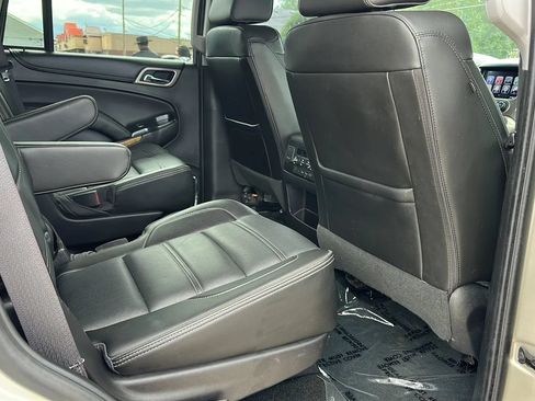 Used 2017 GMC Yukon Denali w/ Open Road Package AWD/4WD image 17