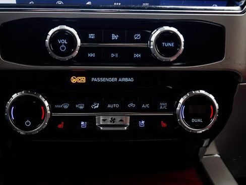 Used 2022 Ford F450 King Ranch w/ King Ranch Ultimate Package image 22