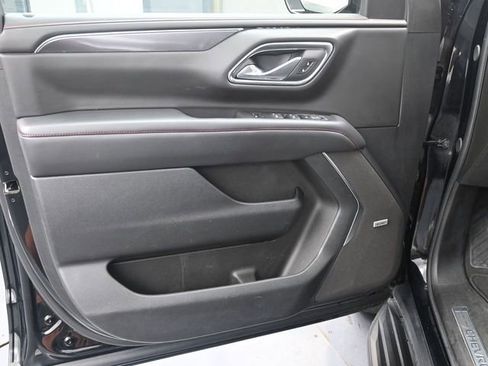 Used 2024 Chevrolet Suburban RST image 9