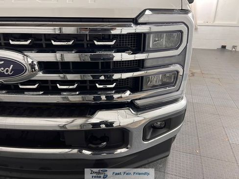 Used 2025 Ford F250 Lariat w/ Chrome Package AWD/4WD image 11