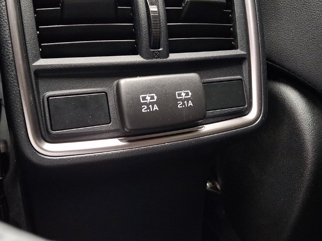 Used 2019 Subaru Forester Premium AWD/4WD image 41