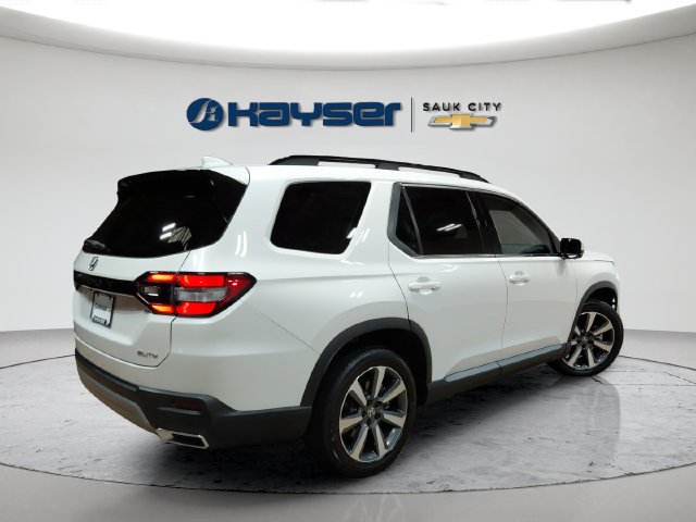 Used 2025 Honda Pilot Elite image 7