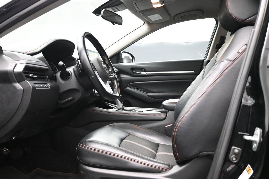 Certified 2025 Nissan Altima 2.5 SR FWD image 15