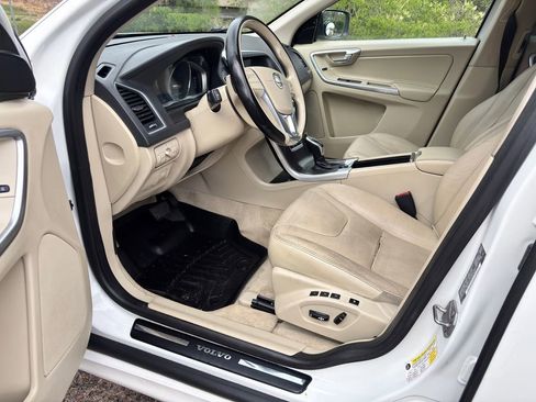 Used 2015 Volvo XC60 T5 image 13