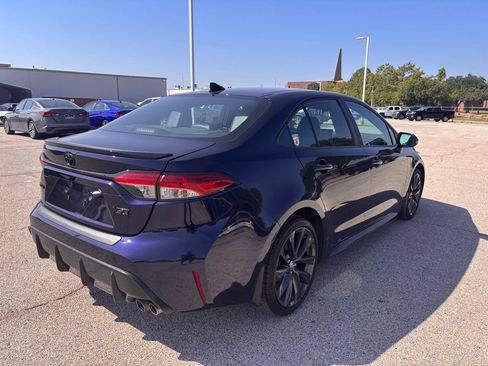 Used 2024 Toyota Corolla XSE FWD image 4