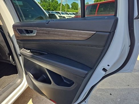 Used 2024 Volkswagen Atlas SEL Premium R-Line AWD/4WD image 81