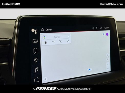 Used 2022 GMC Yukon SLT w/ SLT Premium Package image 10