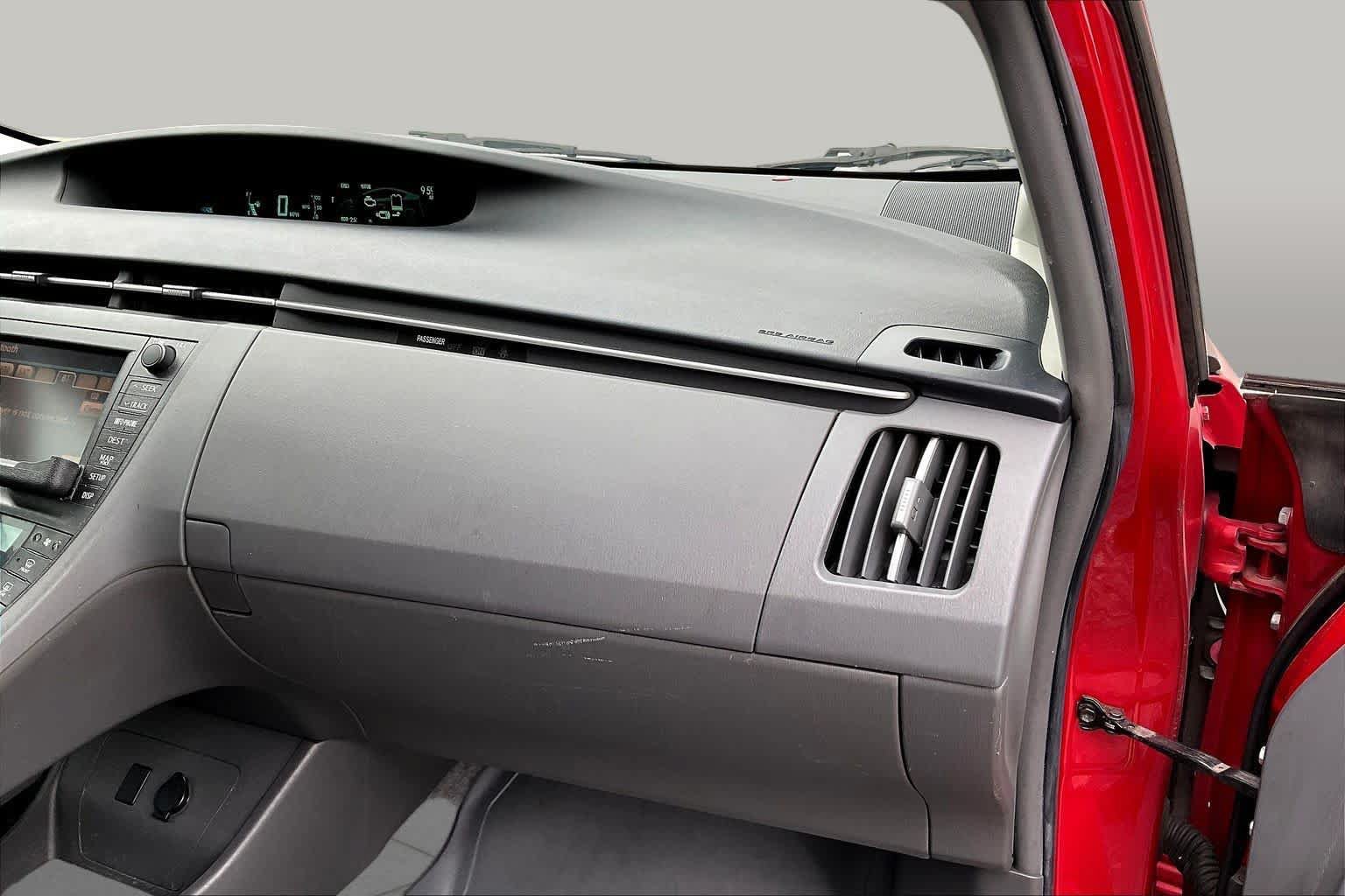 Used 2010 Toyota Prius Three w/ Solar Roof Pkg FWD image 18