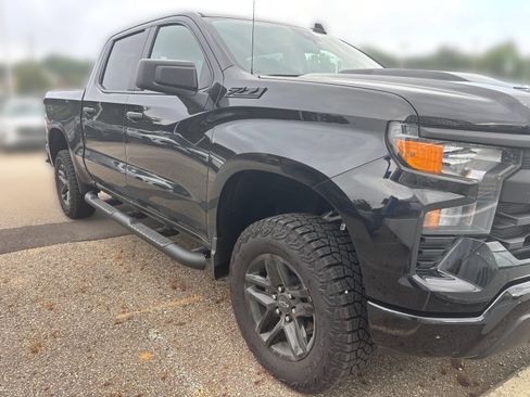 Used 2026 Chevrolet Silverado 1500 Custom Trail Boss w/ Midnight Edition AWD/4WD image 7