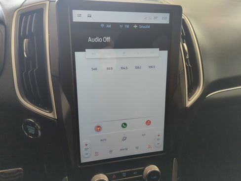 Used 2024 Ford Edge ST-Line w/ Class II Trailer Tow Package image 19