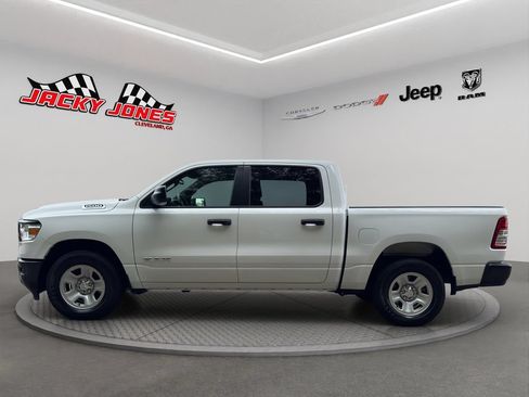 Used 2022 RAM 1500 Tradesman w/ Tradesman Group RWD image 3