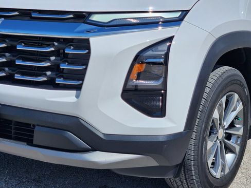 New 2027 Chevrolet Equinox LT FWD image 6