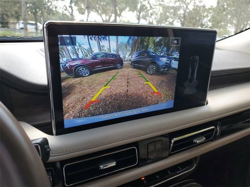 Used 2023 Lincoln Nautilus Reserve image 28