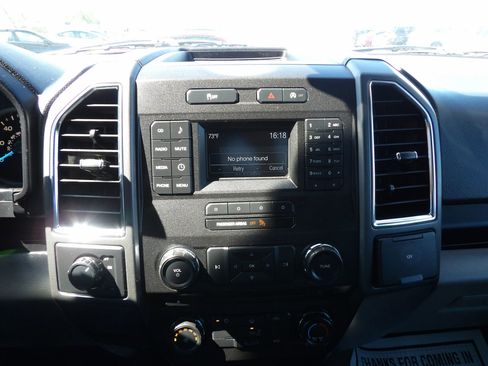 Used 2017 Ford F150 XLT image 18