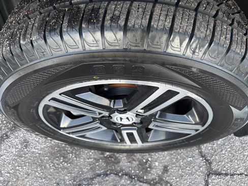 Used 2014 Honda Ridgeline Sport image 9