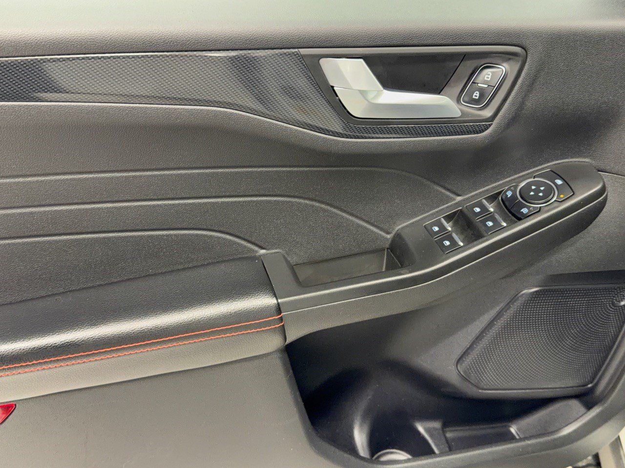 Used 2024 Ford Escape ST-Line w/ Tech Pack #1 AWD/4WD image 14