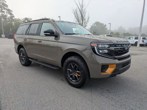New 2026 Ford Expedition Tremor image 2