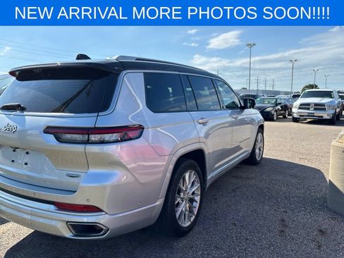 Used 2021 Jeep Grand Cherokee L Summit w/ Advanced Protech Group IV AWD/4WD image 3