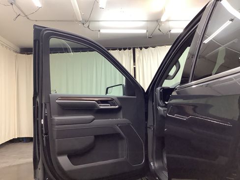 New 2026 GMC Sierra 1500 SLE image 12