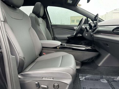 Used 2023 Volkswagen ID.4 Pro S Plus image 11