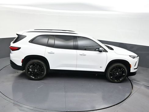 Used 2025 Buick Enclave Sport Touring w/ Power Package FWD image 24