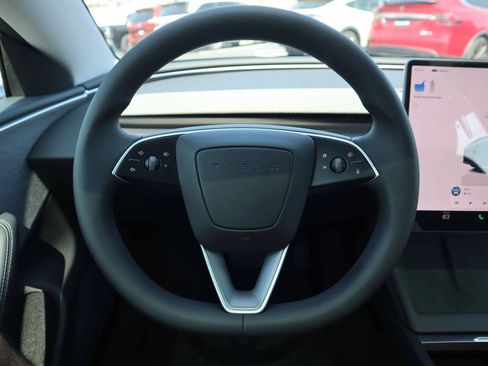 Used 2025 Tesla Model 3 image 15