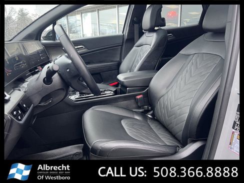 Used 2024 Kia Sportage X-Line w/ X-Line Premium Package image 10