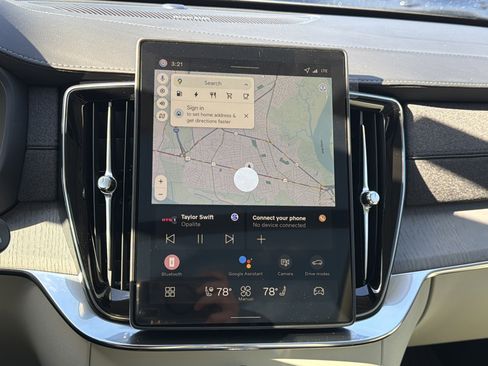 New 2026 Volvo XC90 T8 Ultra w/ Protection Package Premier image 2