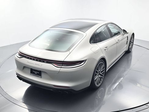 Certified 2023 Porsche Panamera Turbo S AWD/4WD image 40