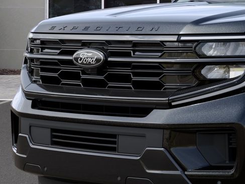 New 2027 Ford Expedition Platinum w/ Stealth Appearance Package AWD/4WD image 17
