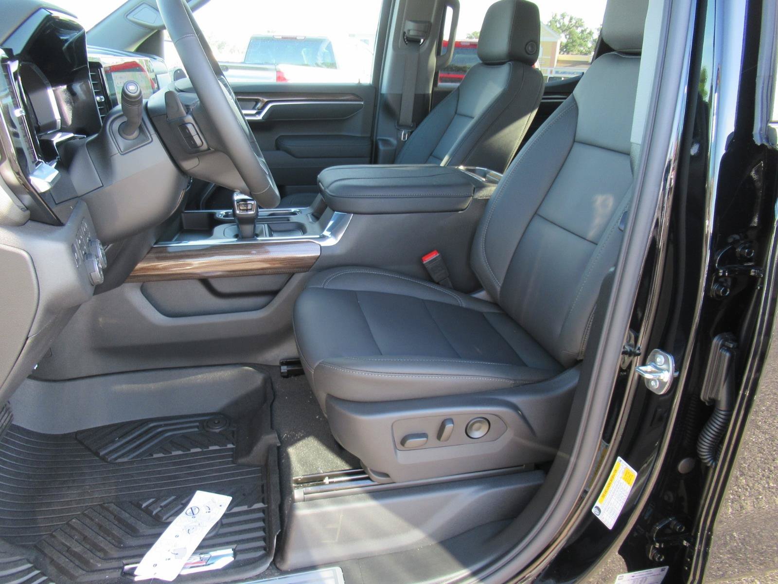 New 2026 Chevrolet Silverado 1500 RST w/ RST All Star Premium Package AWD/4WD image 19