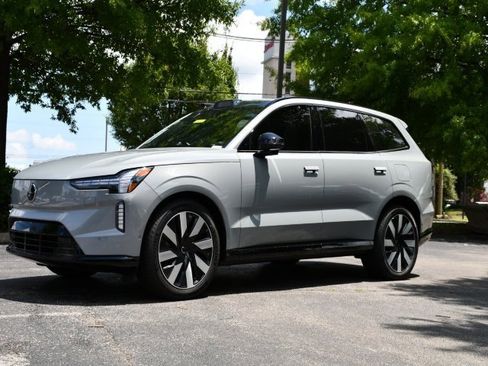 New 2025 Volvo EX90 Ultra image 3