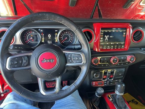 Used 2020 Jeep Gladiator Rubicon image 19