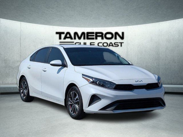 Used 2023 Kia Forte LXS FWD image 9