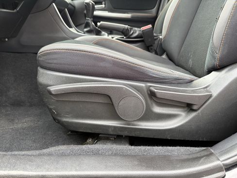 Used 2017 Subaru Crosstrek 2.0i Premium w/ Popular Package #2 image 27