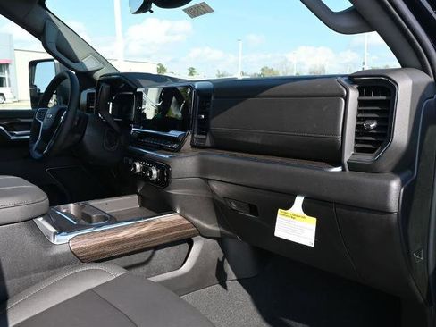 New 2026 Chevrolet Silverado 3500 LT w/ All Star Edition image 15